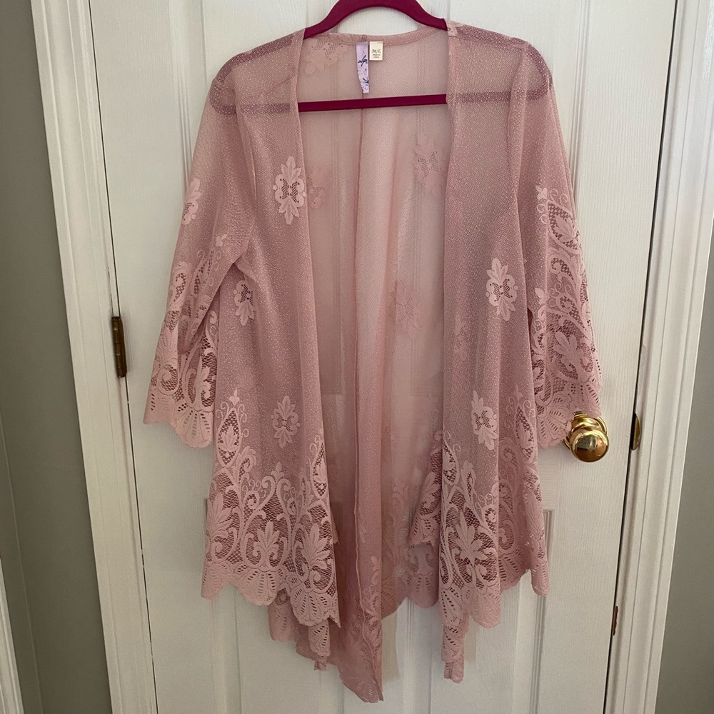 Pink kimono